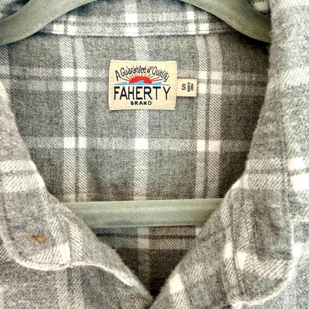 Faherty Plaid Super Brushed Flannel Shirt‎ Men's Small Gray Cotton Button Down